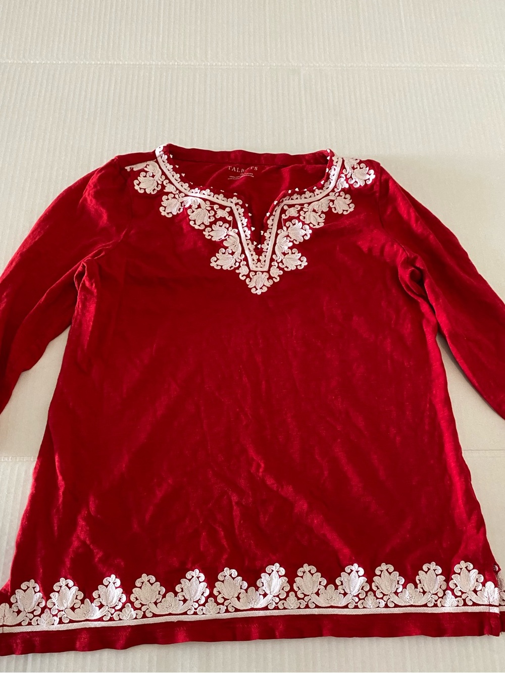 Talbots Red Embroidered Long-Sleeve Women's Top V Neck Medium